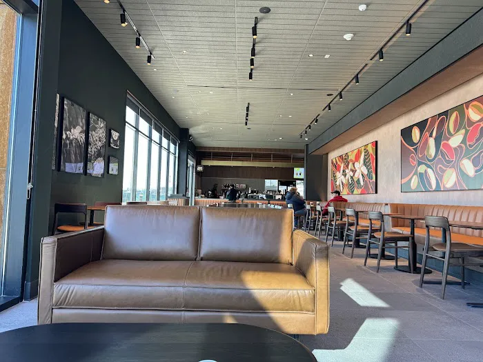 Starbucks Picture 5