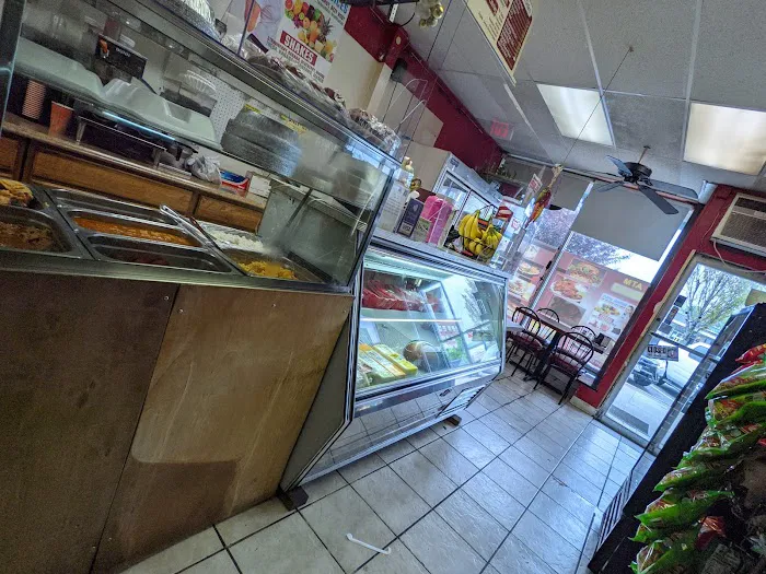 Rosie & Luis Deli Bagel Picture 10