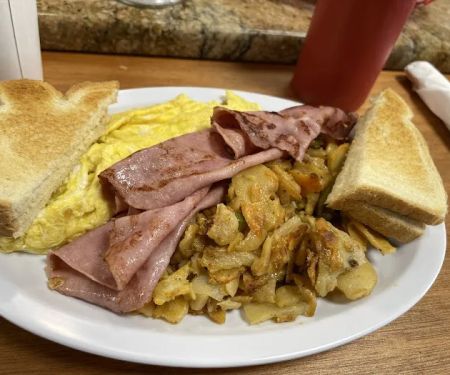 Rosie & Luis Deli Bagel