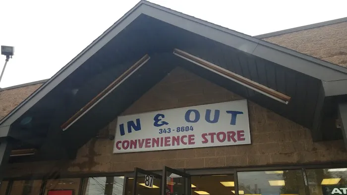 In & Out Deli Picture 4