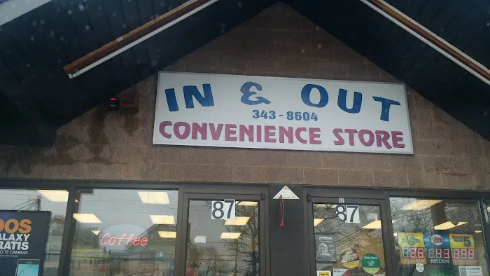 In & Out Deli Picture 10