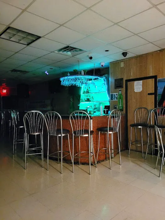 JB Liquor & Bar Picture 5
