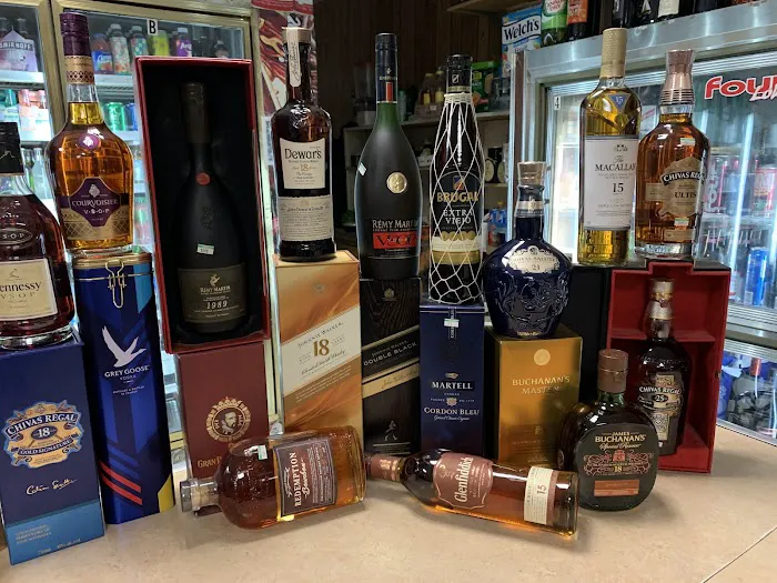 JB Liquor & Bar Picture 2