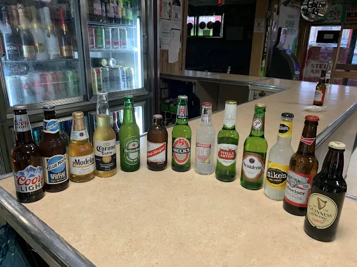 JB Liquor & Bar Picture 1