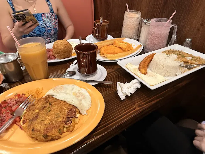 Galápagos Ecuadorian Cuisine Picture 3