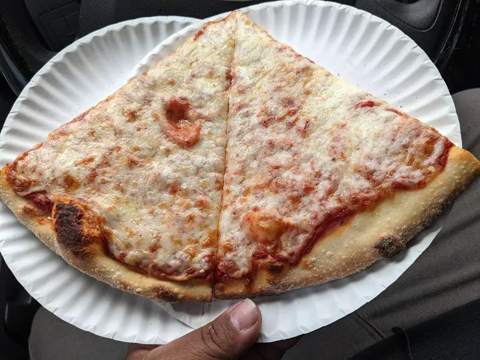 Giovanni's Pizza Picture 3