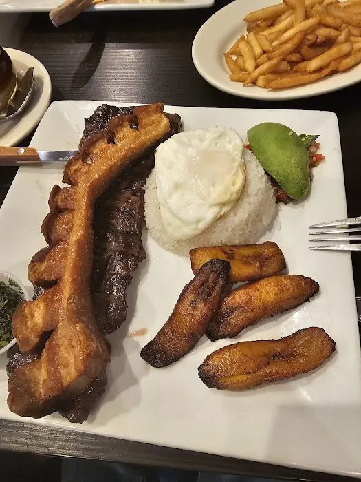 Villa de Colombia Picture 6
