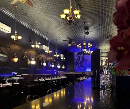 AURA Restaurant & Bar