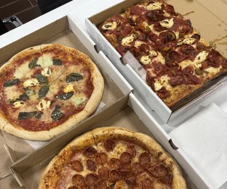 Kudo Society/Pizza X Cafe
