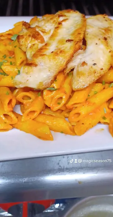 MAGIC SEASON DELI & GRILL II INC. Picture 9