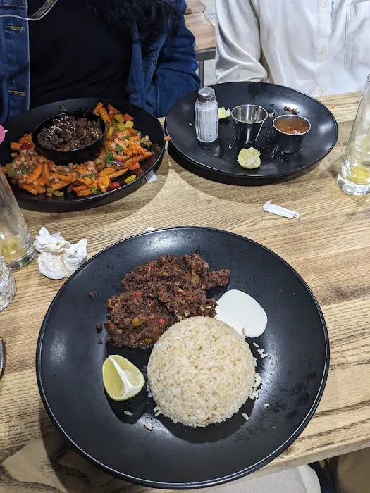 Zoni Restaurant Picture 4