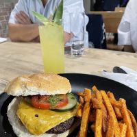 Zoni Restaurant ico