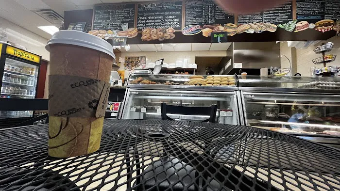 J & J Bagels Picture 7
