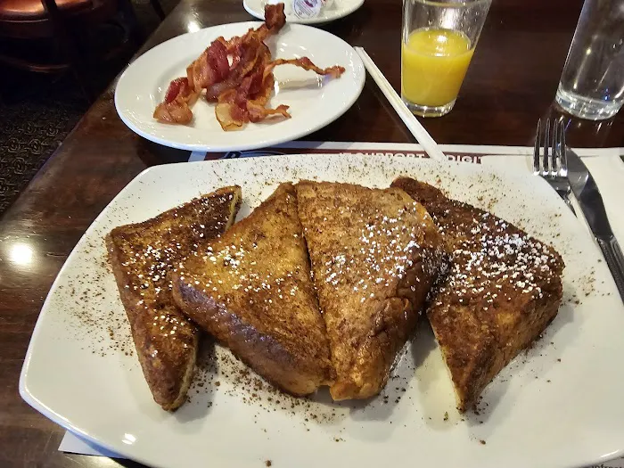 Gotham City Diner Picture 9
