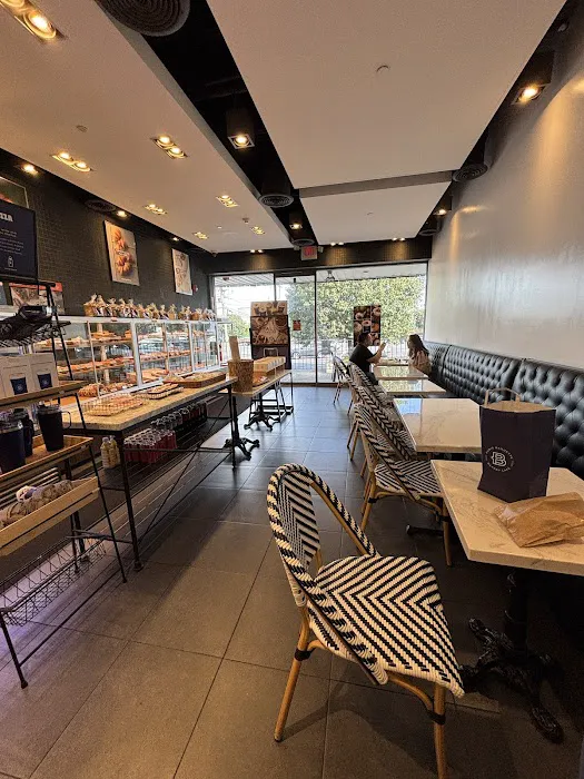 Paris Baguette Picture 3