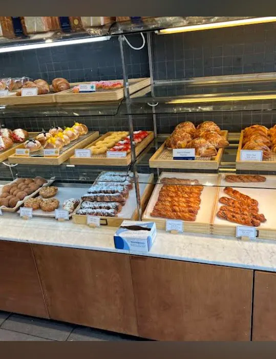 Paris Baguette Picture 10