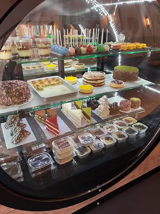 Güllüoğlu Baklava & Cafe Picture 1