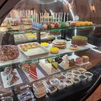 Güllüoğlu Baklava & Cafe ico