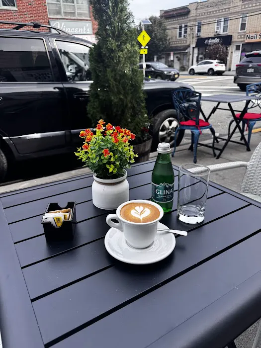 Dodona Cafe Picture 1