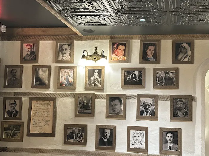 Dodona Cafe Picture 10