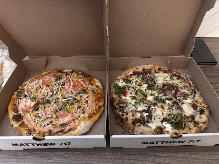 Wahizza Pizzeria ( Dominican-Italian ) Restaurant Picture 6