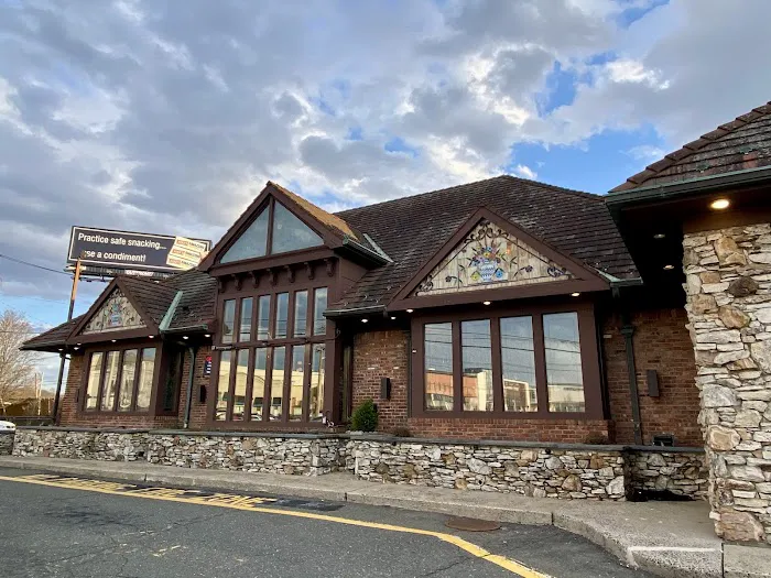 Coach House Diner Picture 6