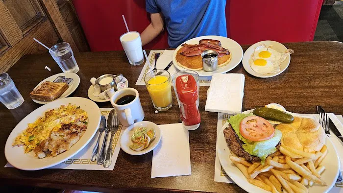 Coach House Diner Picture 7