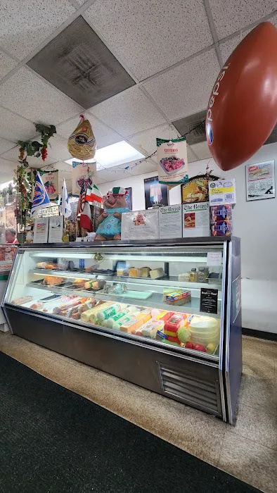 Cosmo's Italian Salumeria Picture 3