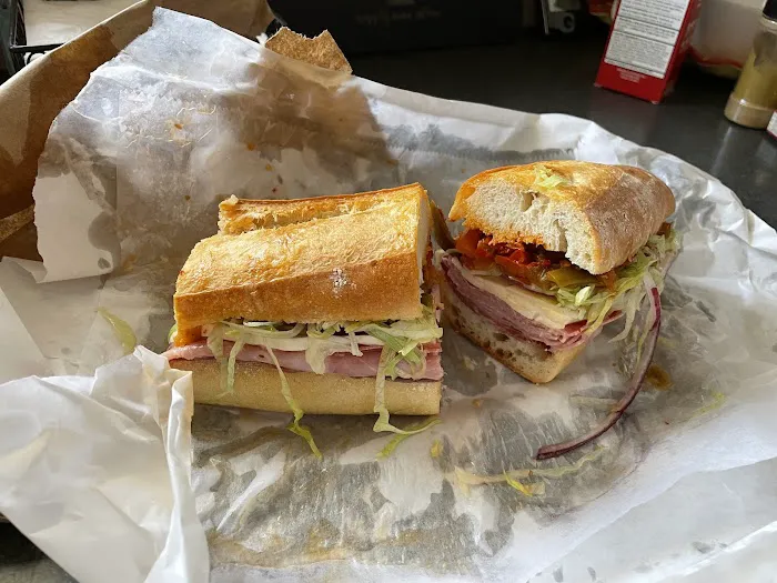 Cosmo's Italian Salumeria Picture 6