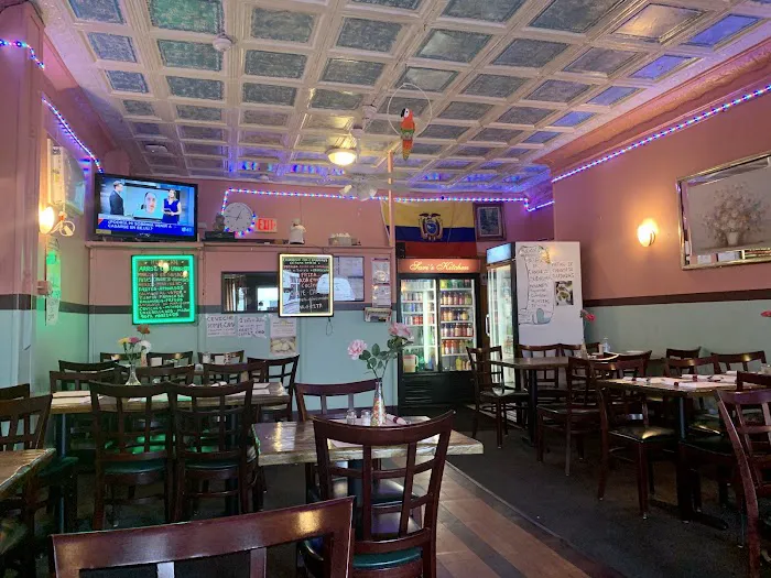 Sari's Kitchen Restaurant Picture 5