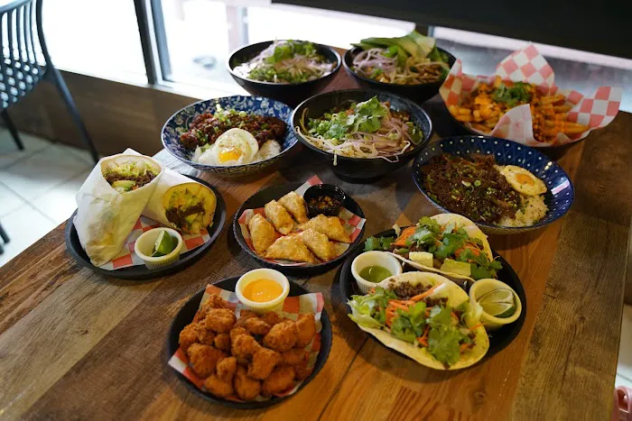 PHUHROO @Hackensack | Vietnamese restaurant, pho, Korean fusion restaurant, Asian foods Picture 3