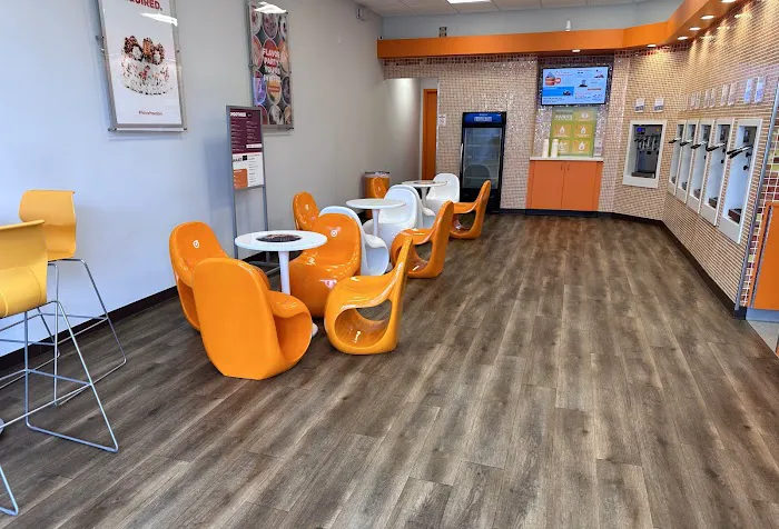 Orange Leaf Frozen Yougurt Picture 7