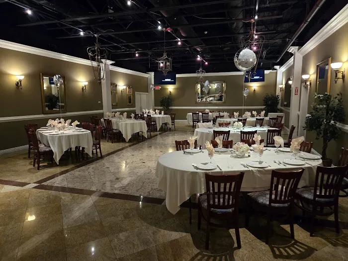 Dominick's Restaurant & Bar - Al Di La Caterers Picture 6