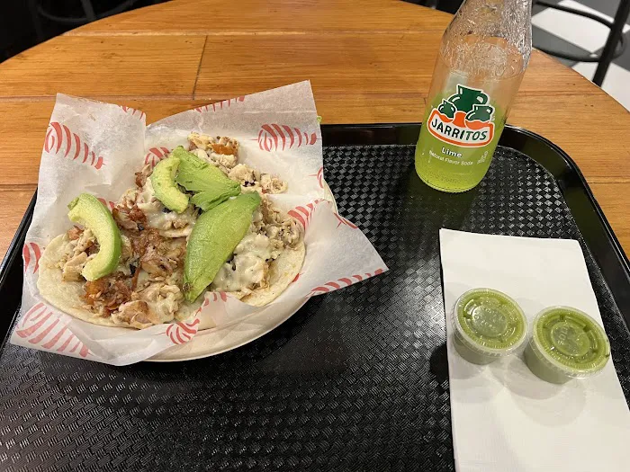 Taqueria Los Güeros Picture 9