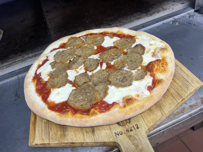 Ralph's Italian pizzeria and restaurant since 1975 Picture 8