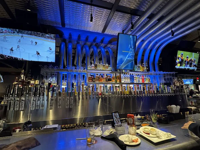 Yard House Picture 2