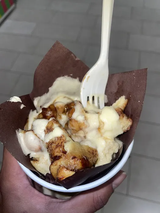 Cinnabon Picture 9