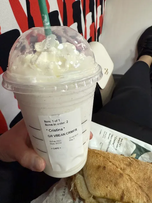 Starbucks Picture 7