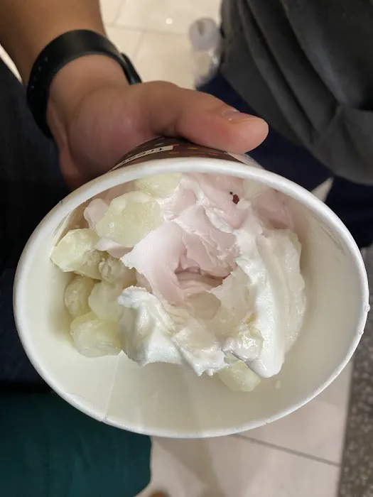 Red Mango Picture 2