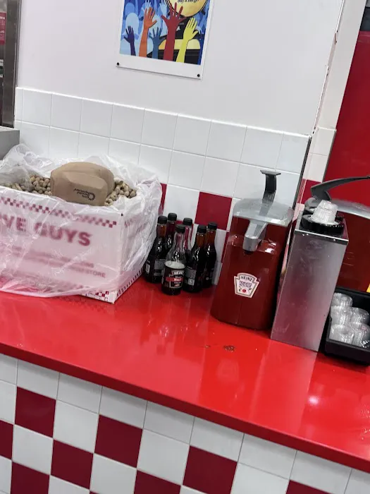 Five Guys Picture 5