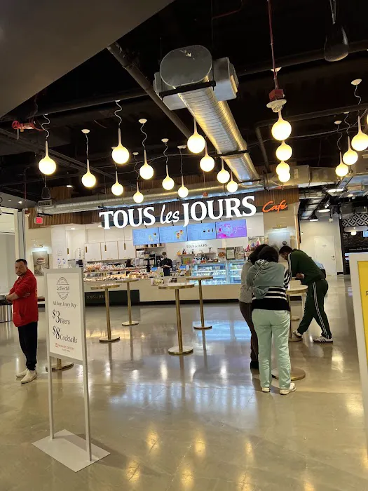 Market Eatery Food Hall Picture 4