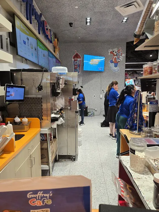 Geoffrey's Cafe Picture 2