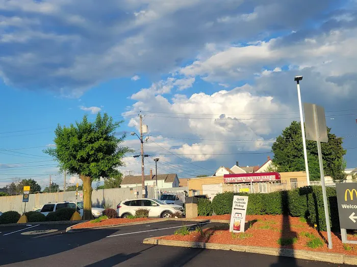 McDonald's Picture 2