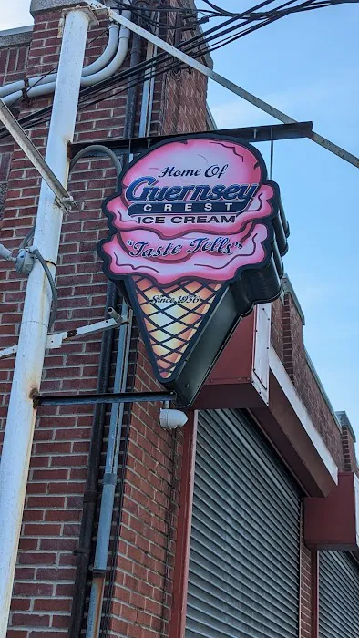 Guernsey Crest Ice Cream Co Picture 9