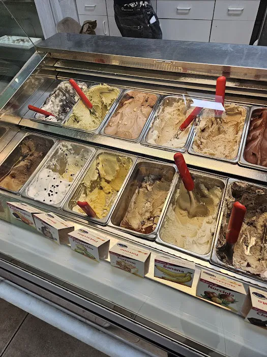 Four Seasons Ice Cream Picture 9