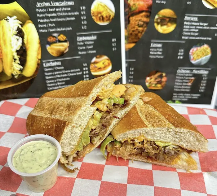 Deily's House Food Truck Picture 4