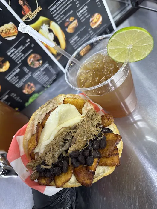 Deily's House Food Truck Picture 10