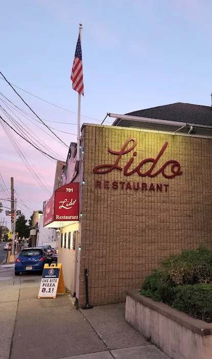 Lido Restaurant Picture 2