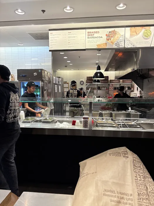 Chipotle Mexican Grill Picture 1