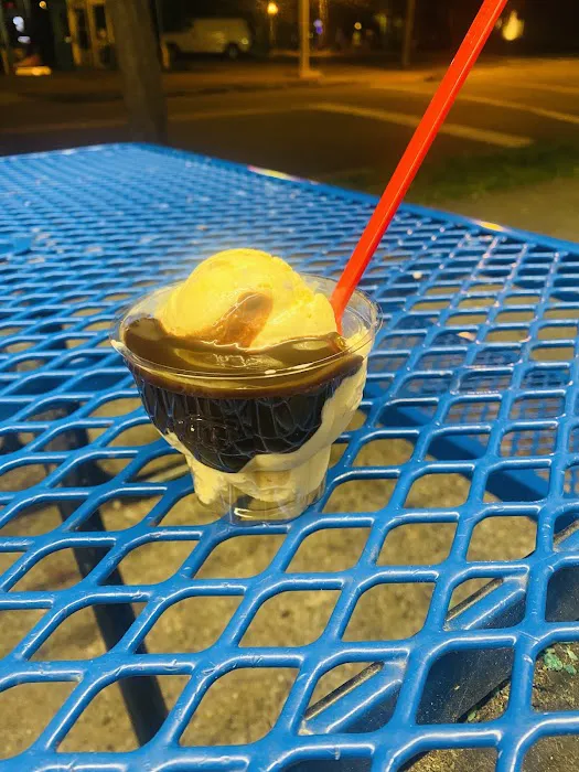 Dairy Queen (Treat) Picture 6